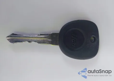 2009 Chevrolet Silverado 1500 Lt z USA, uszkodzony, nr VIN 1GCEK29019Z156376